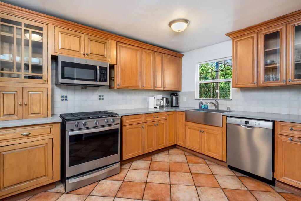 Hébergement de vacances Hollywood Vibes: Luxury 3br In Trendy West La Los Angeles